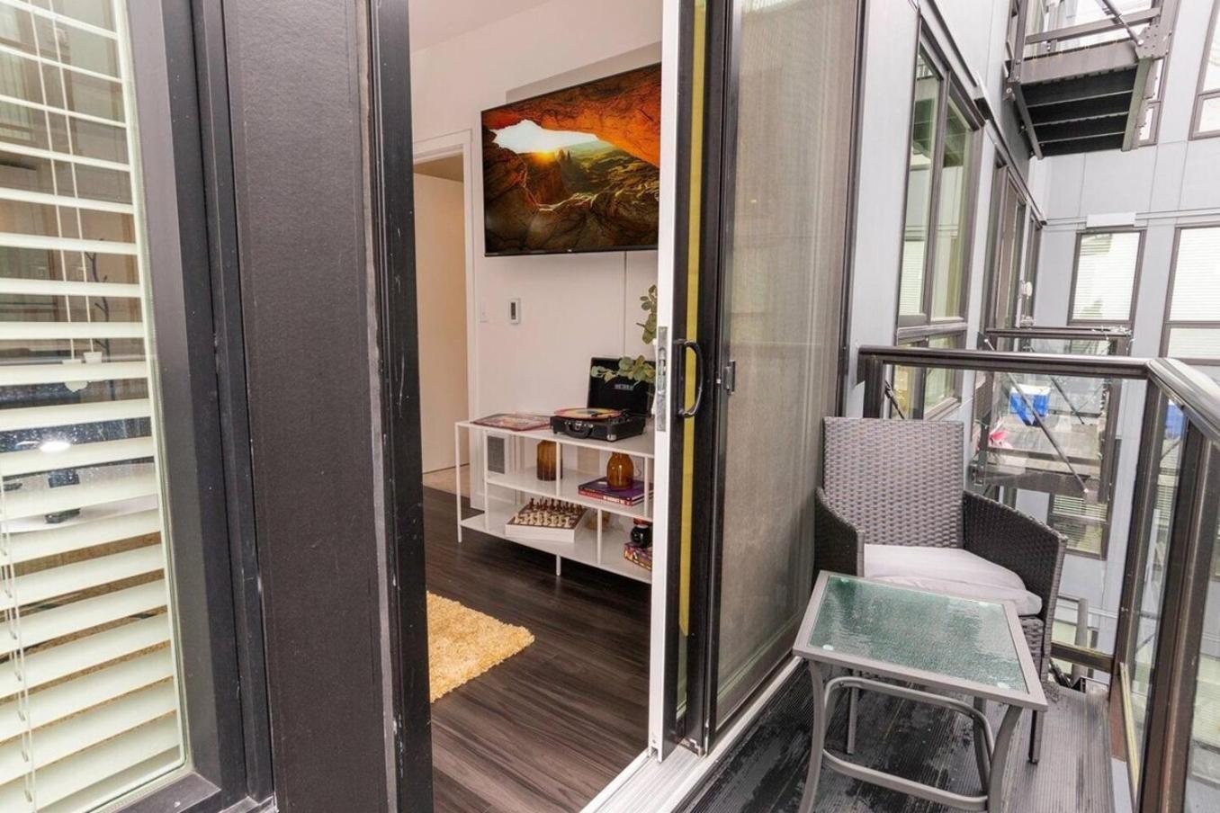 Self Check-In-Washer-Dryer-4Ksmart Tv-King Bed-Gym Tacoma Esterno foto